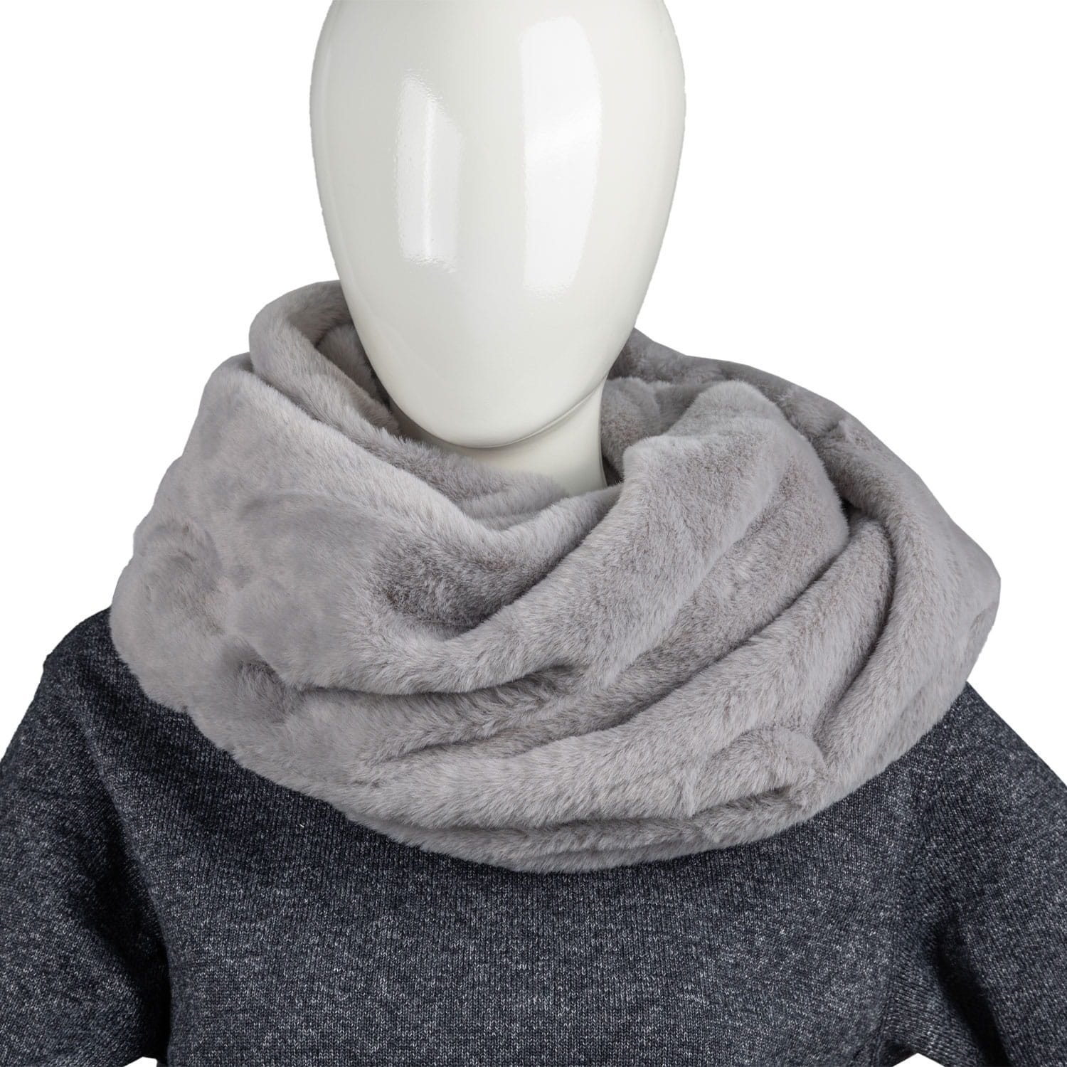 Woman neck warmer