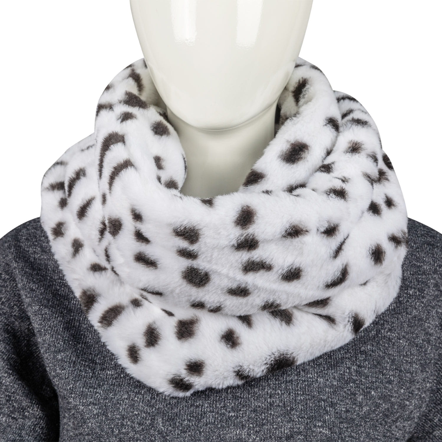 Woman neck warmer